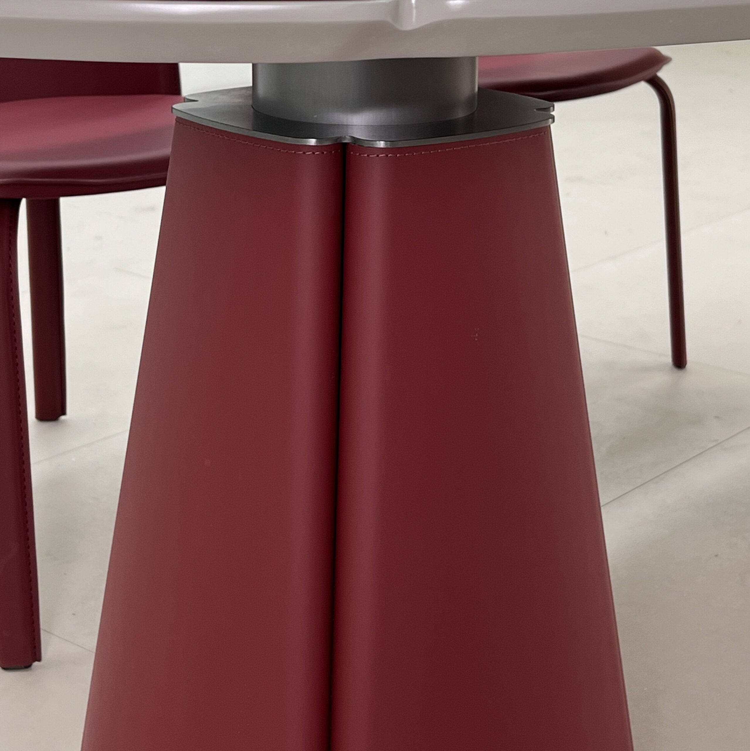 2.4m Dining Table with Two Tapered Leather Upholstered Bases MJ1356 - 图片 3