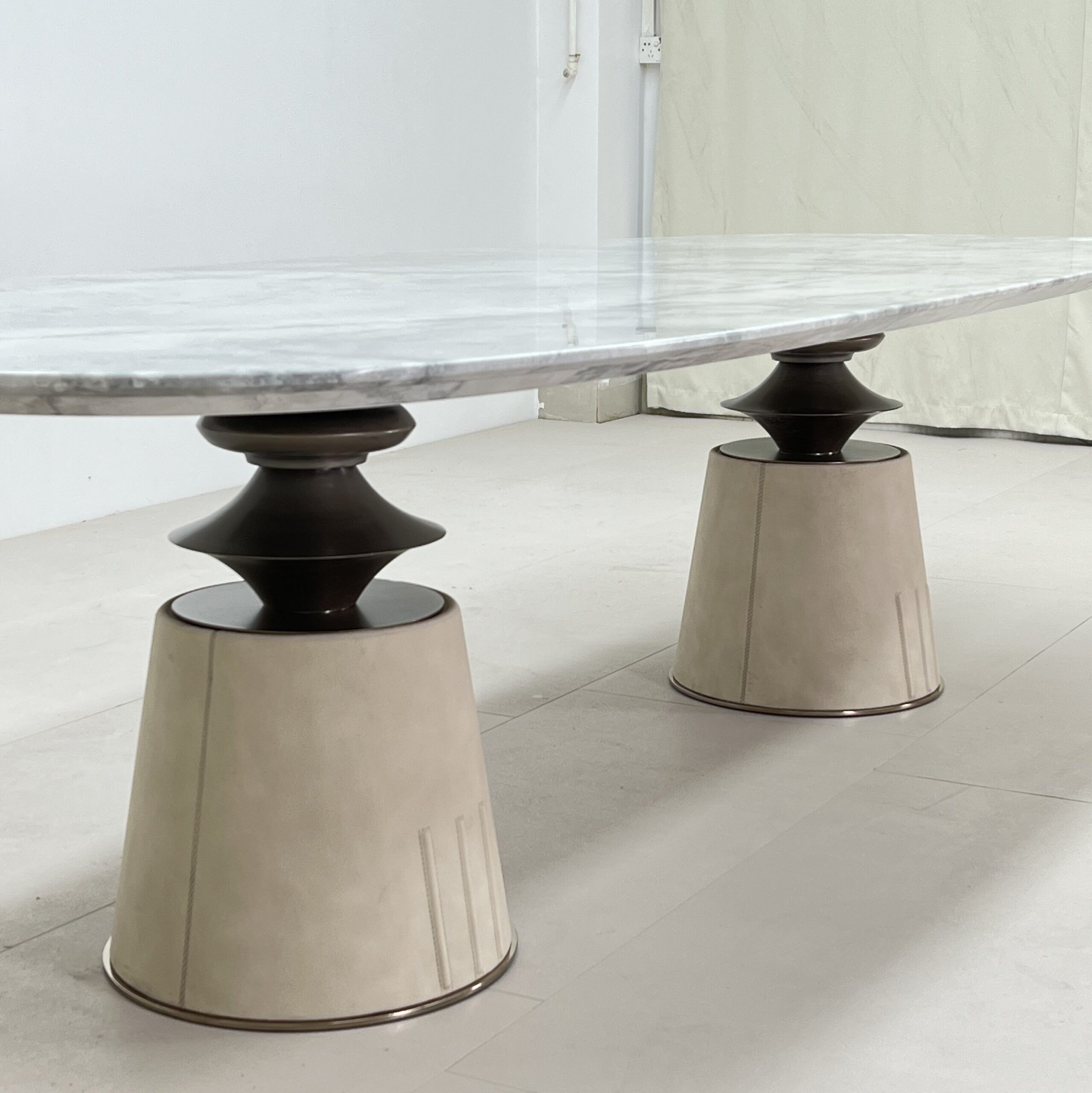 2.8m Dual upholstered leather tapered pedestal bases MJ1350 - 图片 4